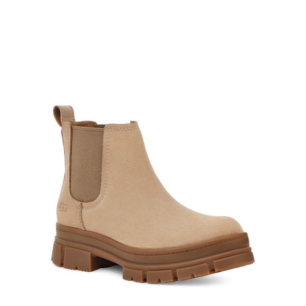 UGG® Women's Ashton‎ Pull On Chelsea Boots - Picture 2 of 8